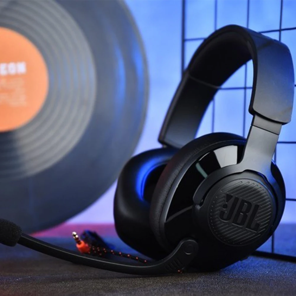 Игровая гарнитура JBL QUANTUM 200 для киберспорта проводные наушники 7 1 С аудиоканалом