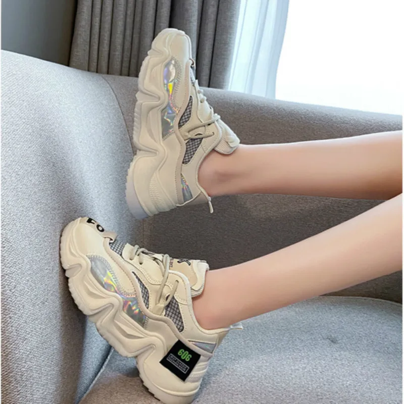 

white Sneakers Women Fashion Vulcanized Shoes Woman Platform Chunky Sneakers Ladies Trainers breathable mesh Spring Female Flat
