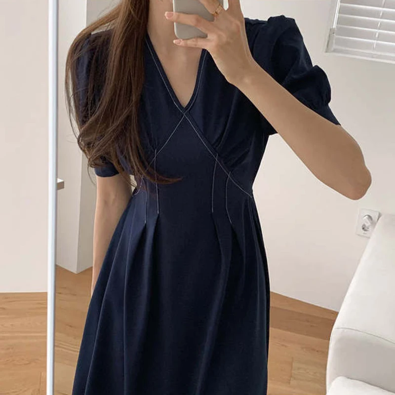 

Korean Chic French Elegant V-neck Contrast Color Top Line Design Pleated Waist Slimming Puff Sleeve Dress Long Skirt