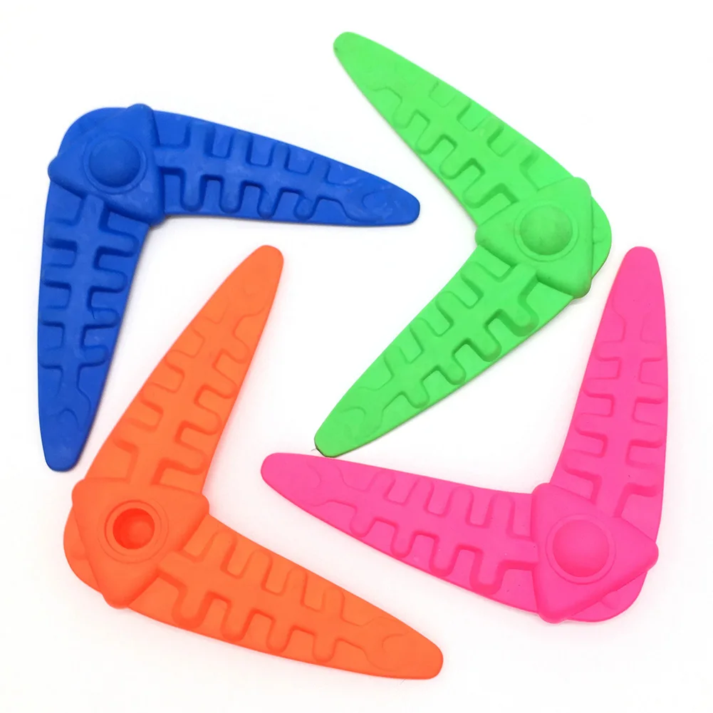 Изогнутая игрушка дротика для домашних животных устойчивая к укусам Boomerang