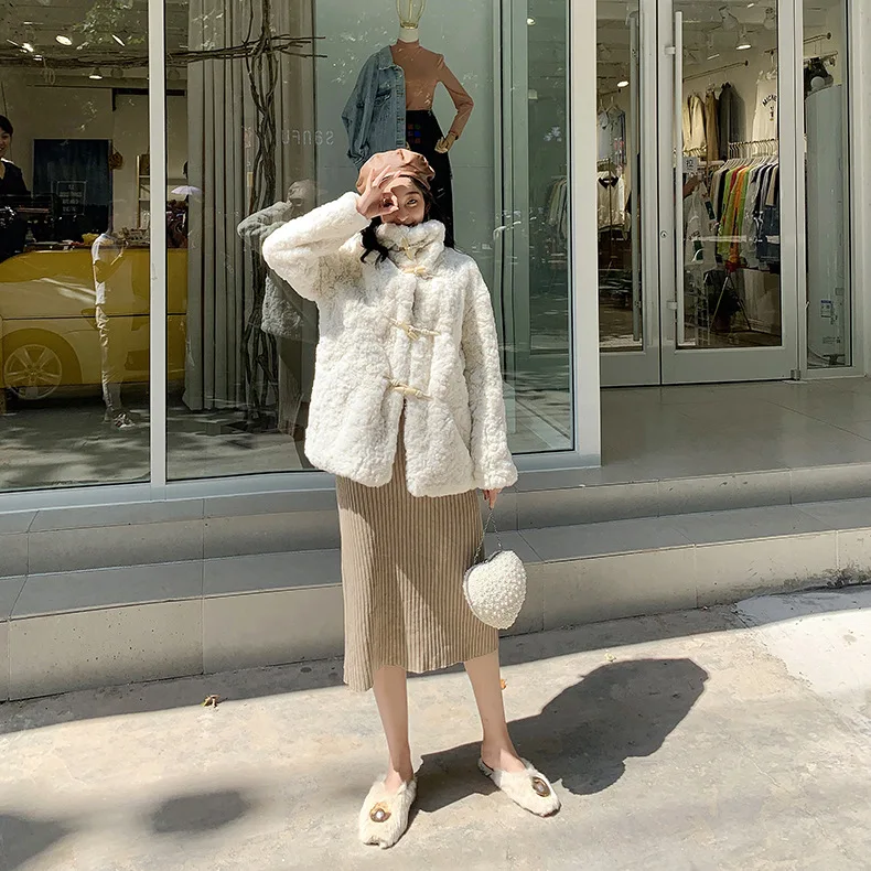 Пальто женское зимнее из овечьей шерсти свободное толстое теплое средней длины