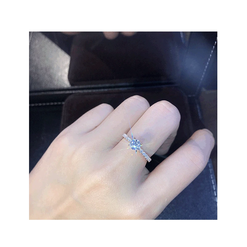 

Fashion Exquisite Four Claw Zircon Ring Small Fresh Style Women's Engagement Ring Love Commitment Ring Bride Wedding Jewelry