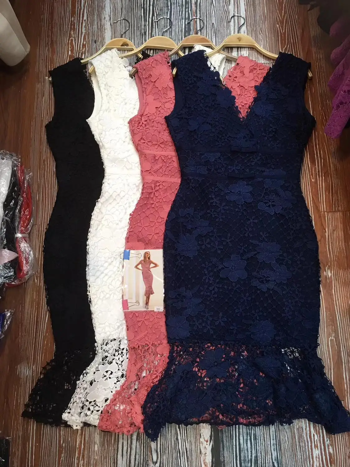 

New Arrival 2020 Sexy V Neck Lace Mermaid Bandage Dress Designer Fashion Evening Party Dress Vestido