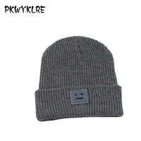 trendy hooded cap square label autumn and winter outdoor warmth couples woolen hats men and women knitted hats
