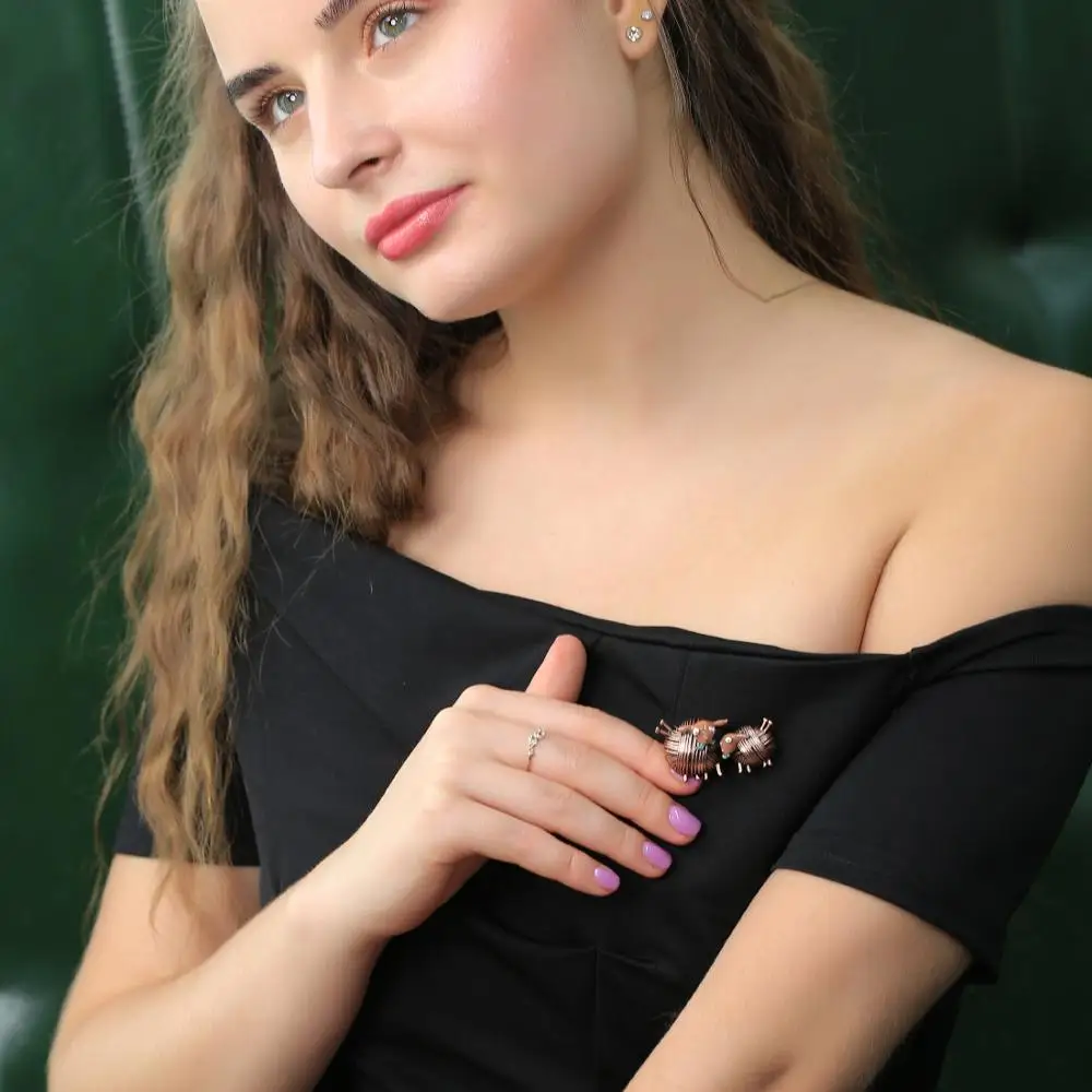 Neoglory Ювелирные изделия мультфильм Милая овечка животные Броши Эмаль отворот