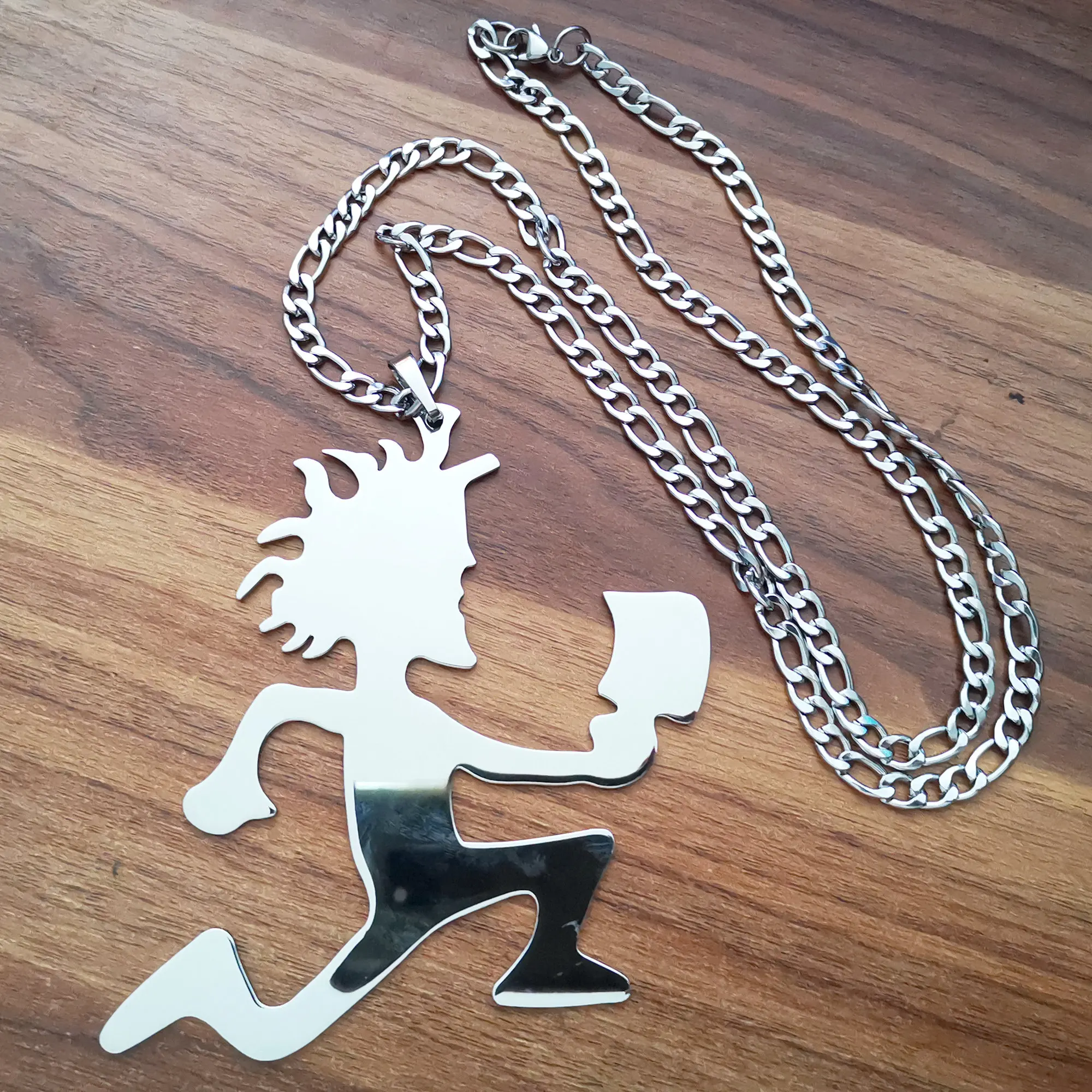 Cool Men High Quality Hatchetman&quotJoker Card&quot Shiny Polished Stainless Steel Necklace pendant w/40 inch 6mm Figaro Chain necklace |