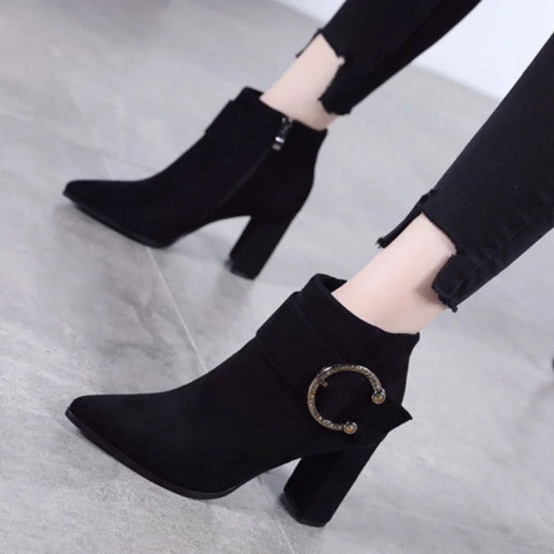 

Ladies Retro Warm Velvet Women's Boots Thick Heel Ankle Boots Side Zipper Women's Shoes Plus Size Wild Plus Velvet Boots