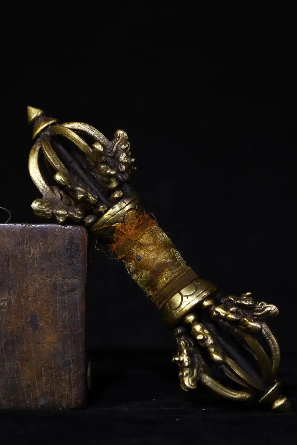 

10" Tibet Buddhism bronze silk Jiugu old magic weapon Vajra Dorje Vajra Phurba Dagger Holder Ward off evil spirits Exorcism