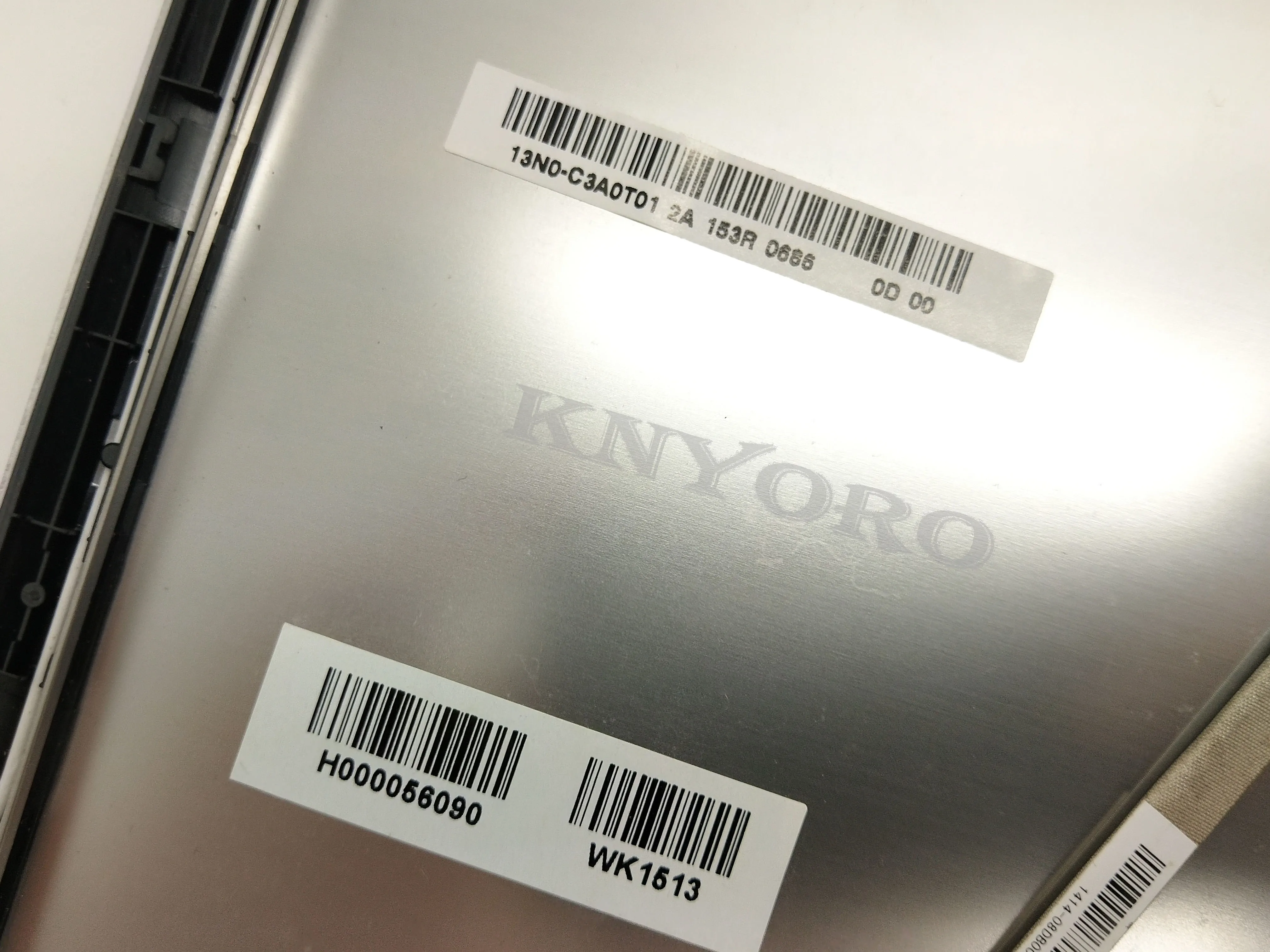 Barato Nuevo Para Toshiba P55T P55T-A Series Lcd Contraportada Antenas Y Bisagras LCD Para Portátil Izquierda Derecha H000056090
