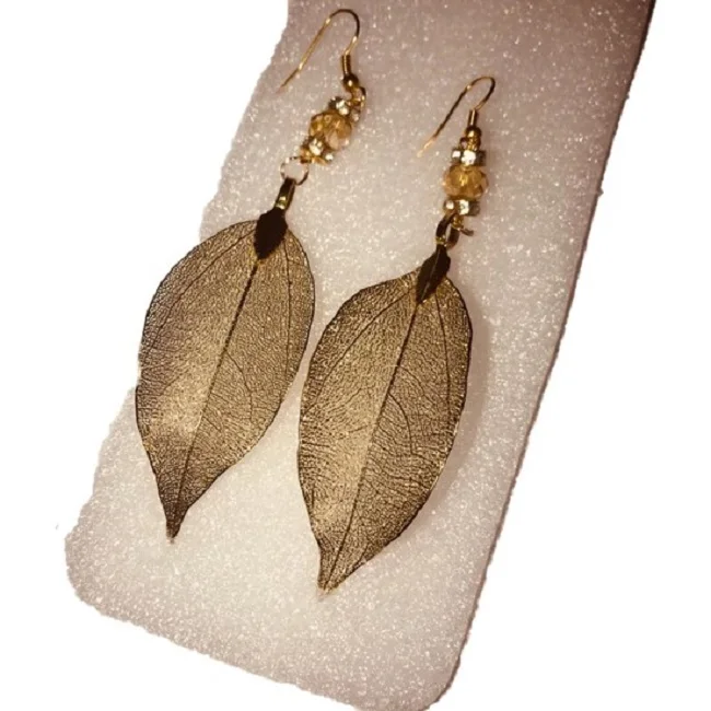 

Natural Leaf Above Processing Earrings Gold Color