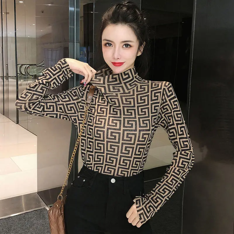 Top 2021 New Spring and Autumn Thin Women's Korean Version of Harajuku Half High Neck Khaki Plaid T-shirt Long Sleeves