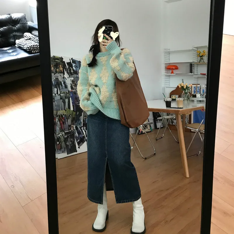 

Korean Version of The 2021 New Retro Rhombus Contrast Sweater Christmas Pullover Loose Lazy Style Outer Sweater Tide Brand