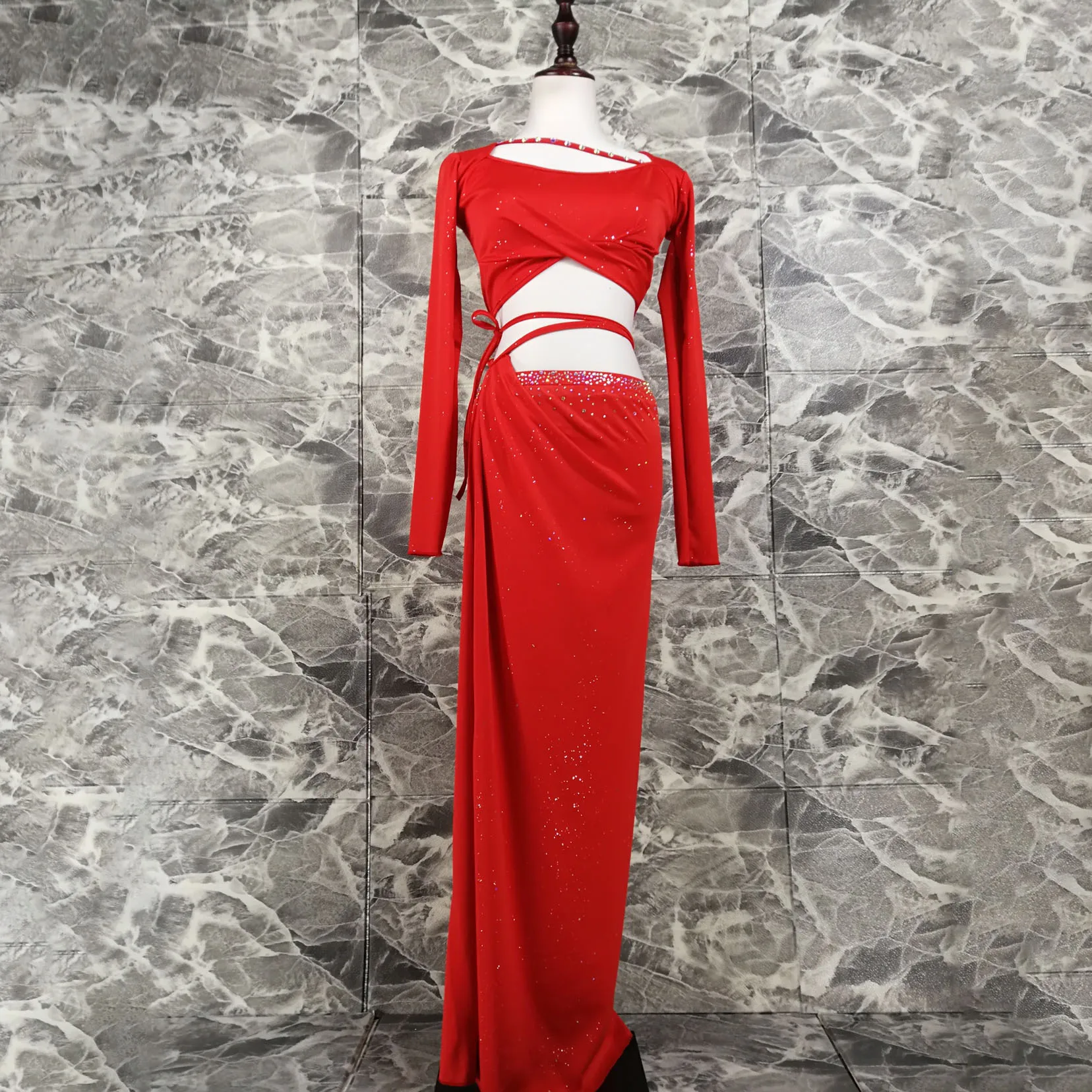 

Belly Dance Suit Round Neck Top Long Sleeve Split Skirt Performance Clothes Set Female Adult Elegant Competition Clothing