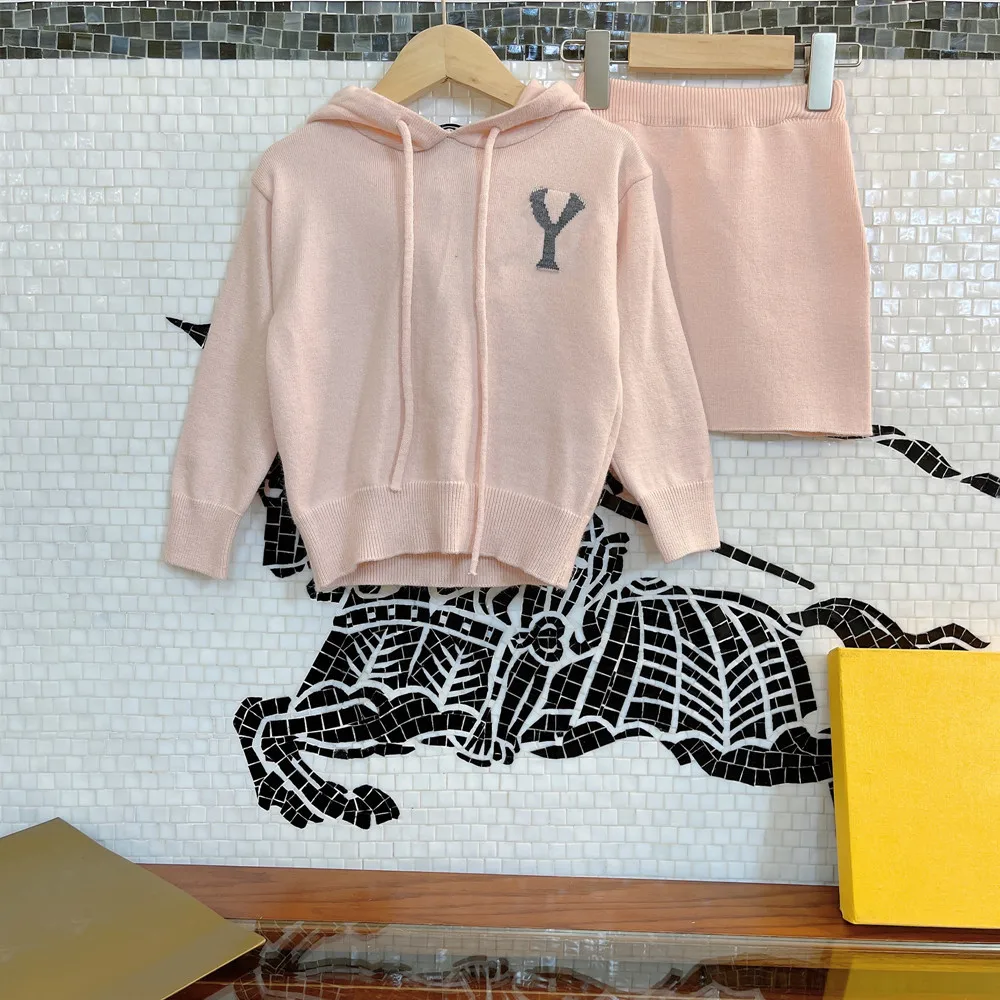 

Brand Designer Clothing Girls Sets Spring And Autumn Clothes Kids Casual Knitted Sweater Hoodies Coat+Skirt 2pcs Outfit Outwear
