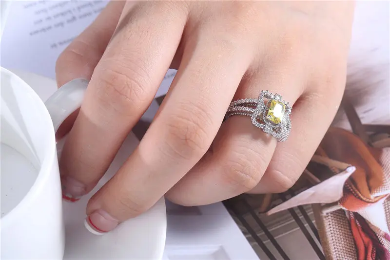 

Classic Fashion Hollow Out Queen's Zircon Ring Wedding Rings Ring Princess Size 6-10 Elegant Women Engagement Party Ring