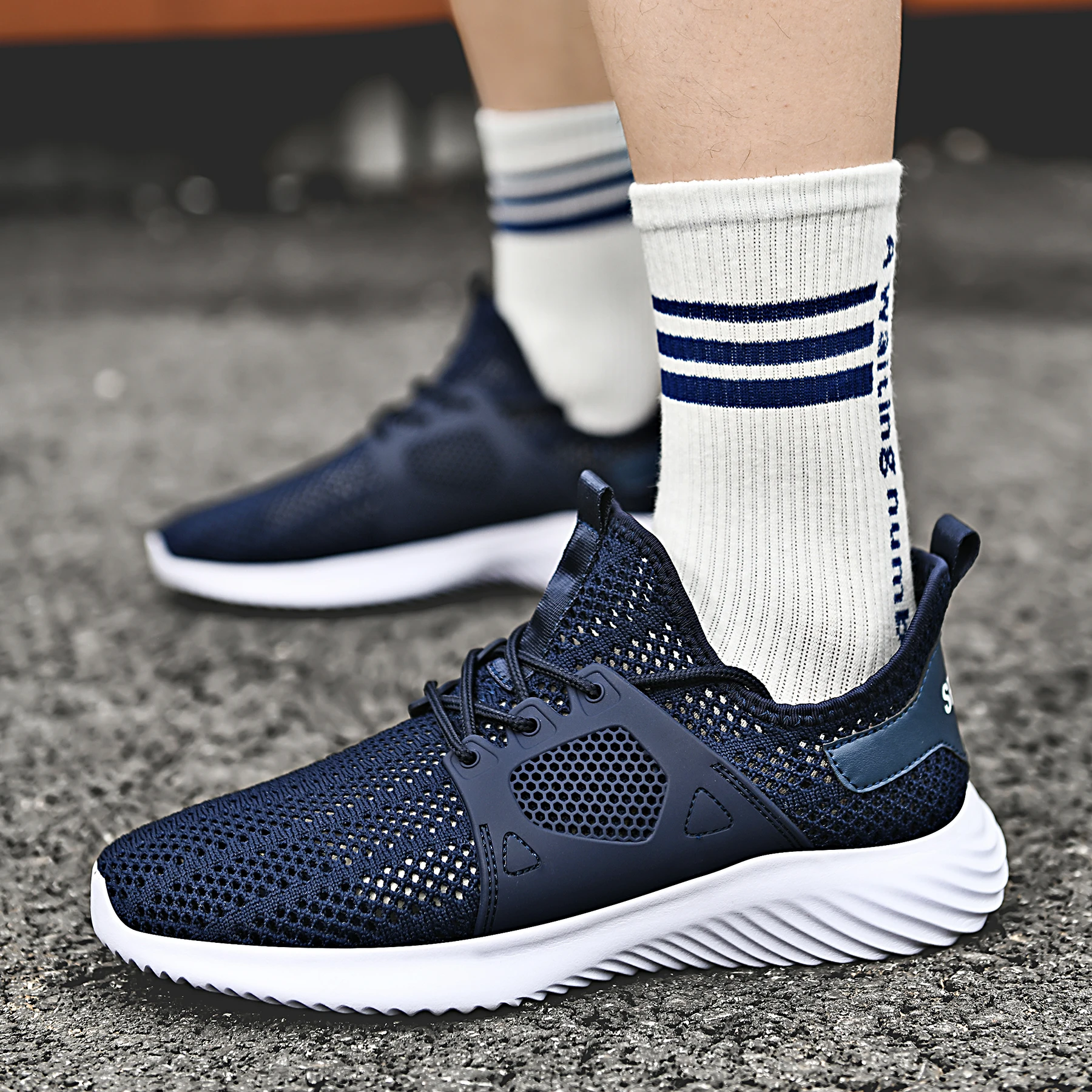 

Classic Breathable Men's Running Shoes Outdoor Sports Casual Shoes Net Tennis Outdoor Sports Shoes