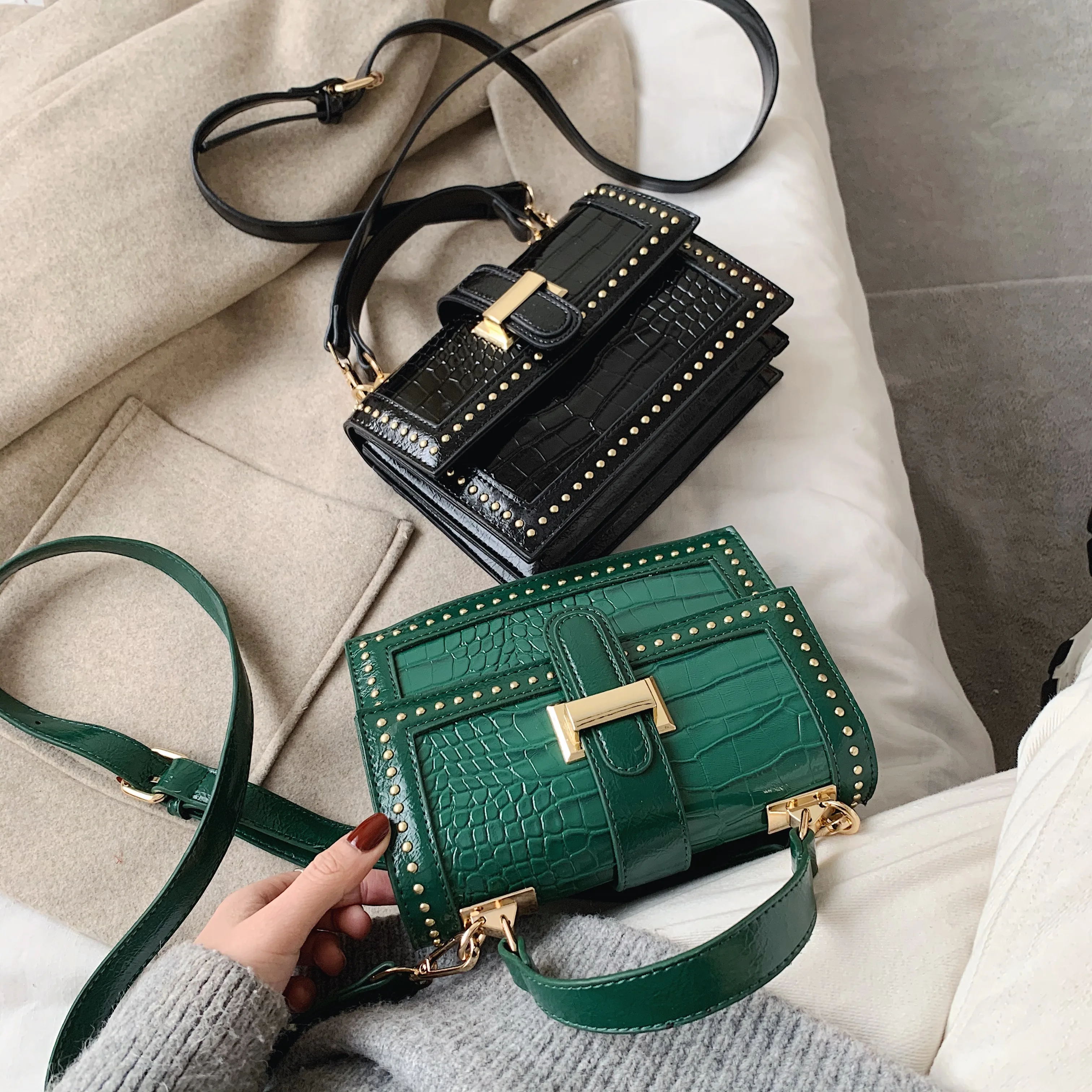 

Rivets PU Leather Crossbody Bags For Women 2020 Fashion Shoulder Messenger Bag Female Travel Handbags and Purses