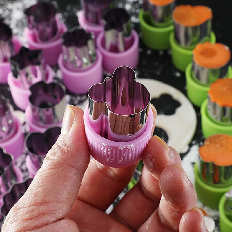 

9 Pcs Kitchen Tools Stainless Stee Fruit and Vegetable Embossing Model Shaper Mold Kitchen Accessories Gadget Ring Utility Tools