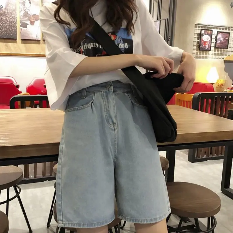 

Straight jeans women's 2021 spring and summer new loose denim shorts student high waist light color show thin pants