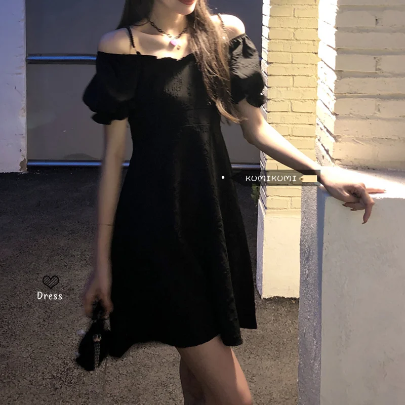 

Маленькое Черное женское летнее платье, новинка 2021, маленькая юбка-трапеция с тонкой талией и открытыми плечами