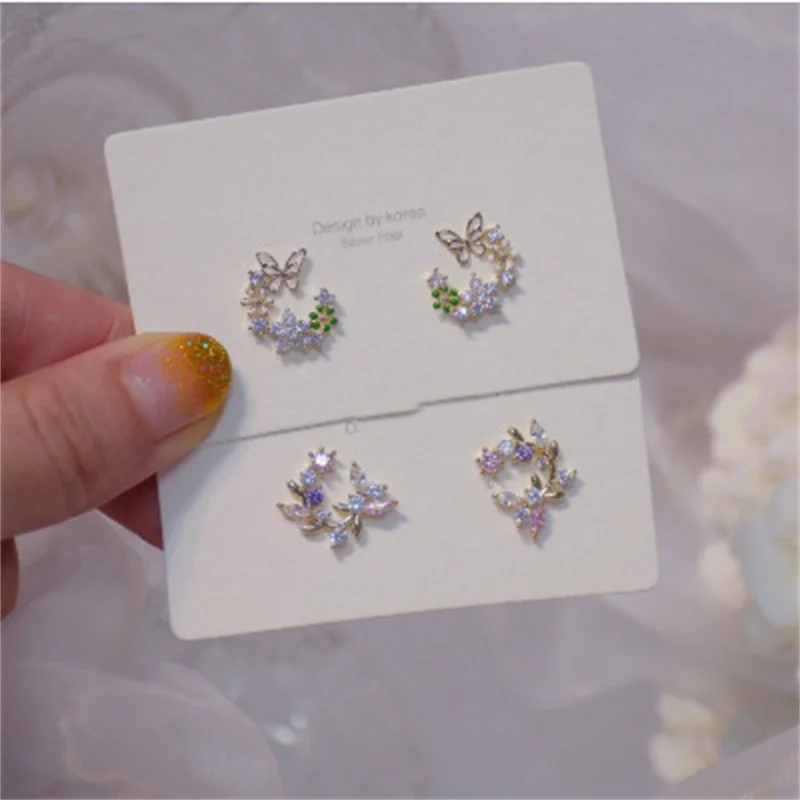 

New Exquisite Flower Butterfly Small Fresh Daily Literary Jewelry Birthday Party Lady Temperament Earrings