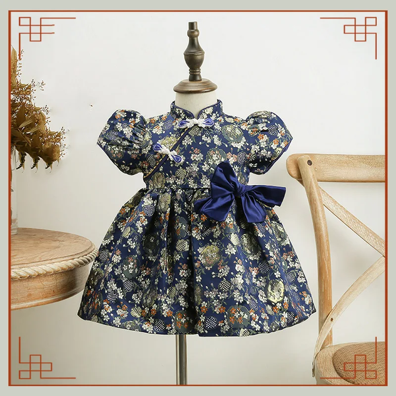 Детское платье принцессы с помпонами длинным рукавом