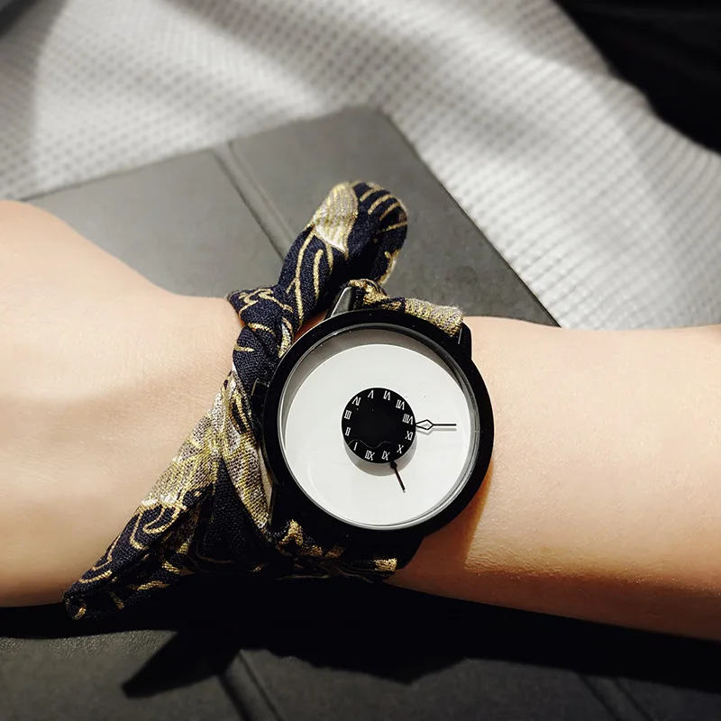 

2021 Enmex ancient Stylish wristwatch brief face COTTON STRAP bandage watch creative design Stylish clock quartz watch