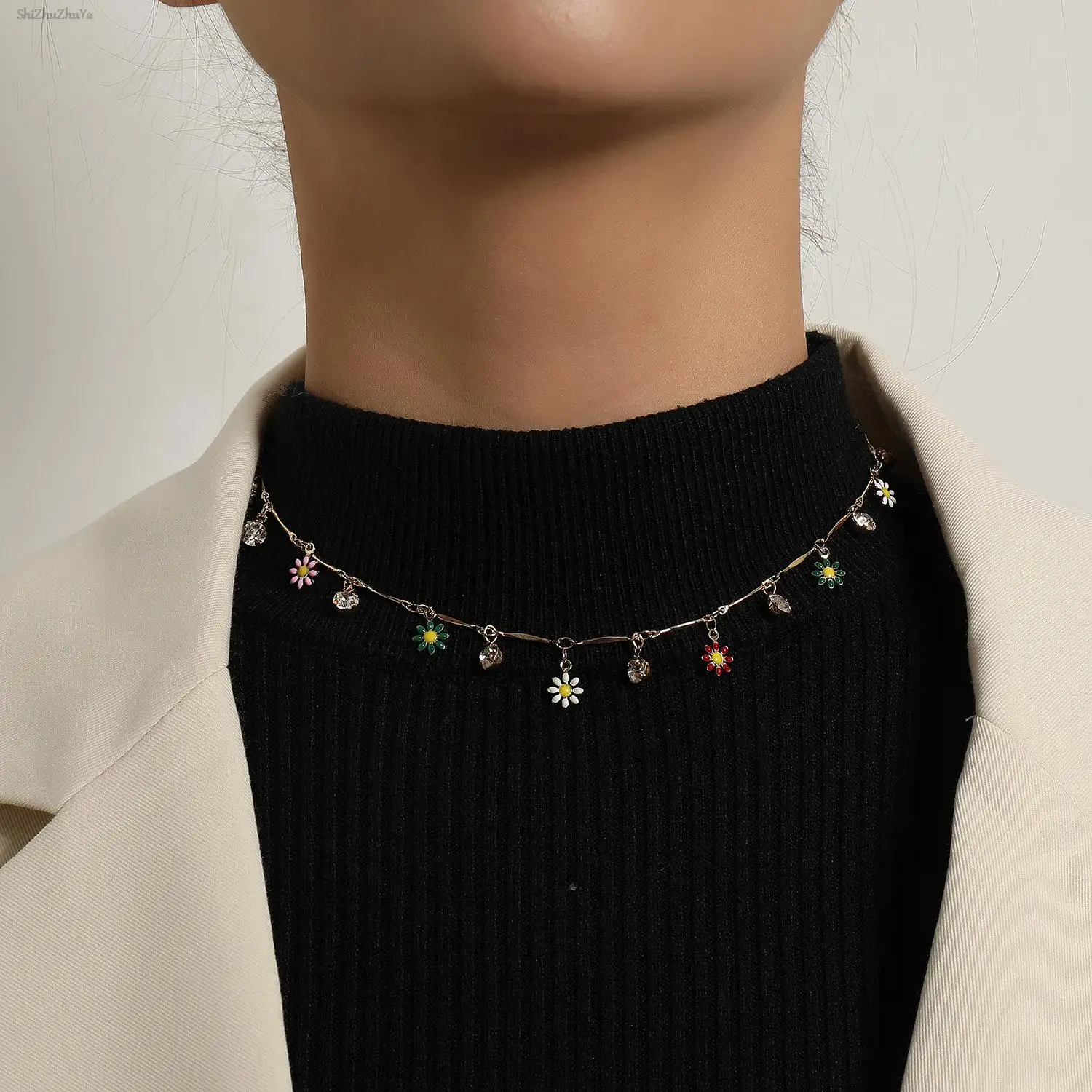 

Fashion temperament rhinestone pendant necklace sweet luxury drip glaze painted flower sweater chain ladies party accessories