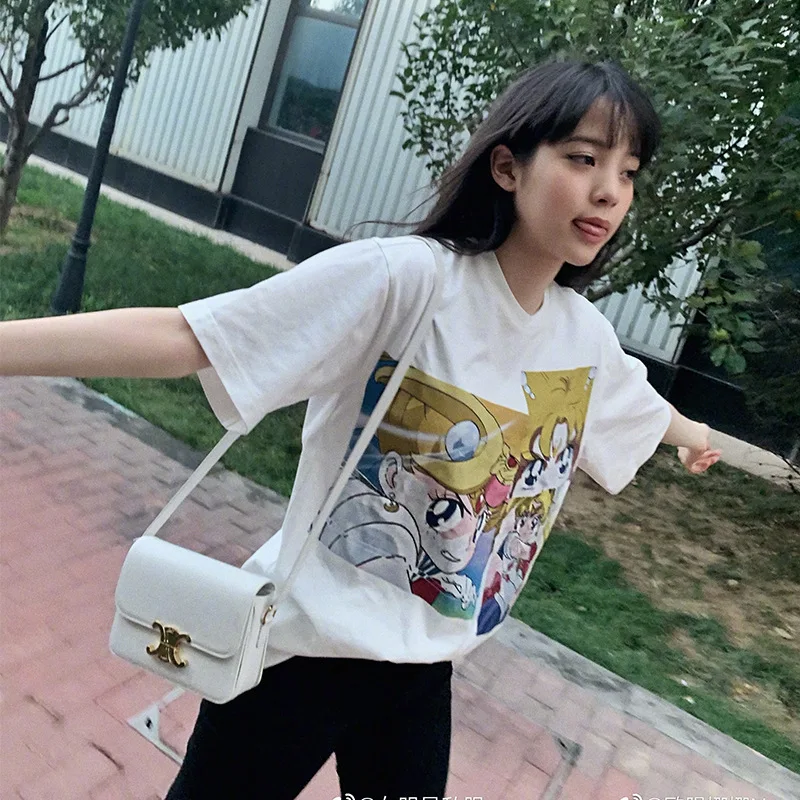 

In the summer of 2021 the new European fashion high quality pure cotton printed loose woman sailor moon short sleeve T-shirt