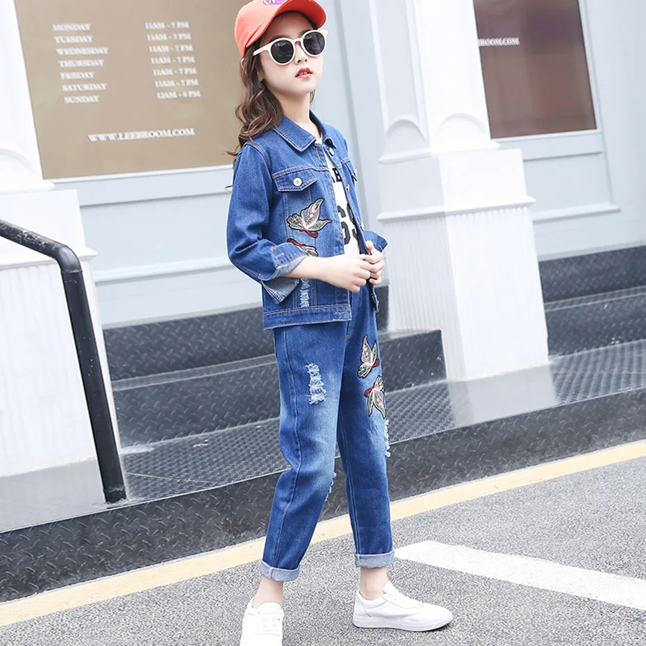 Комплект одежды для девочек куртка с вышитой птицей + джинсы 2 предмета детская