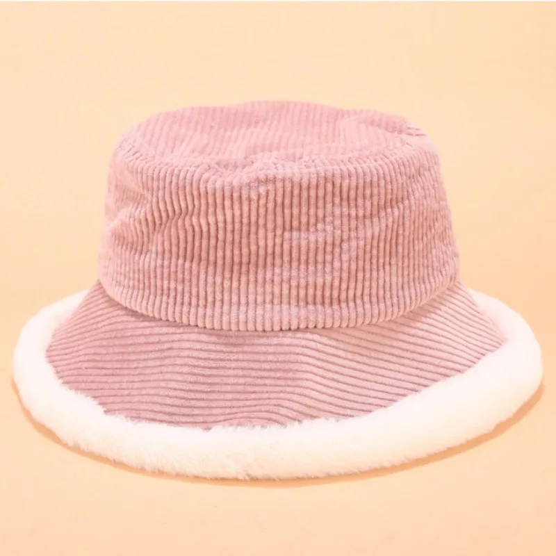 Теплая вельветовая зимняя панама женская повседневная утепленная бархатная с