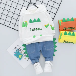 Комплекты одежды для новорожденных HYLKIDHUOSE, осенняя одежда для маленьких мальчиков и девочек, футболка с капюшоном с динозавром, джинсы, детская одежда