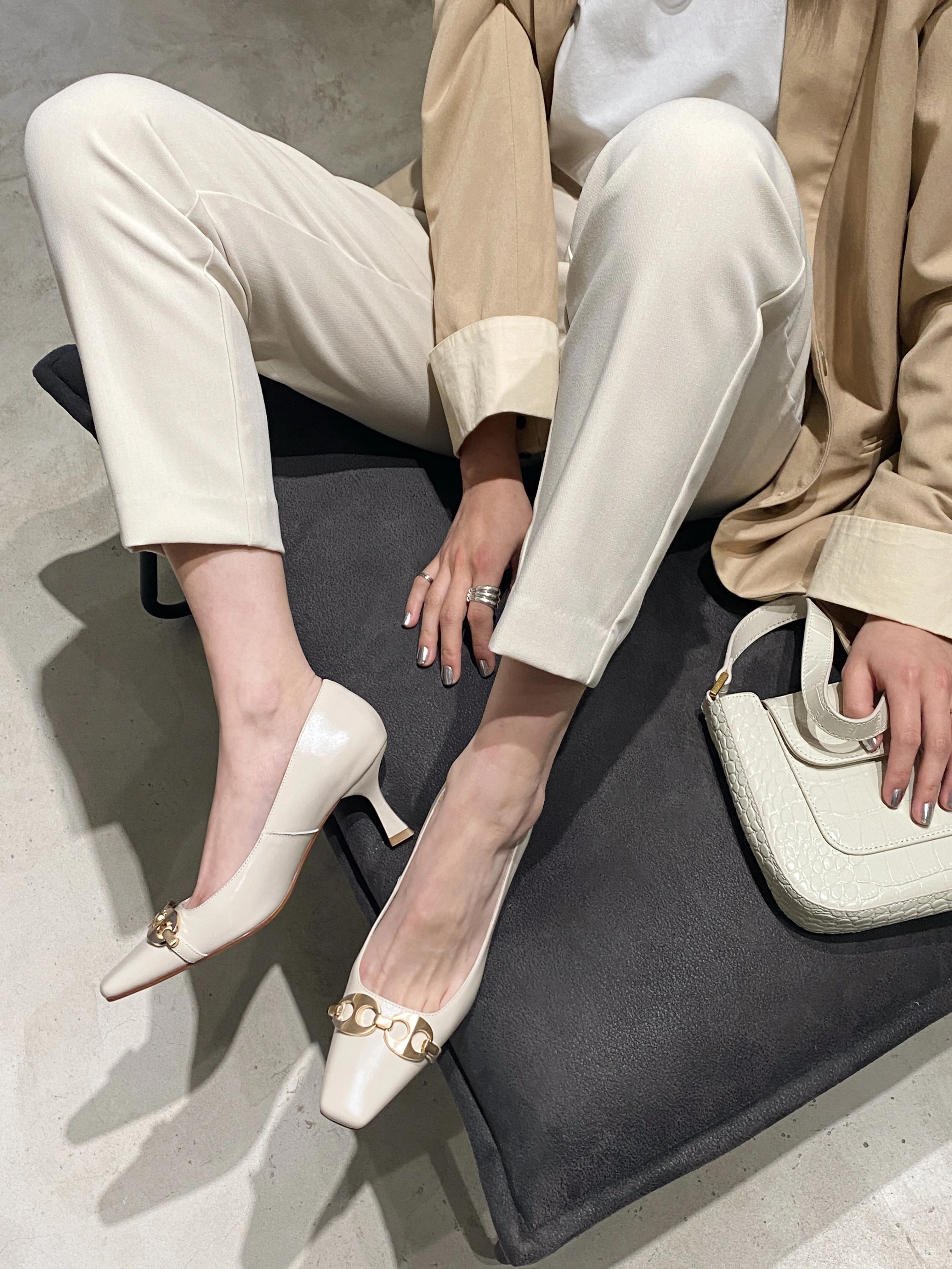 

Новинка весна-осень 2021, туфли с закрытым носком и металлической пряжкой, полностью кожаные туфли внутри и снаружи