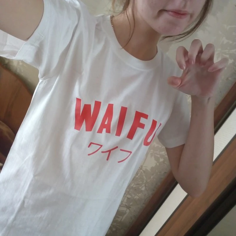Симпатичная хипстерская футболка Tumblr футболки WAIFU японский Харадзюку с красными