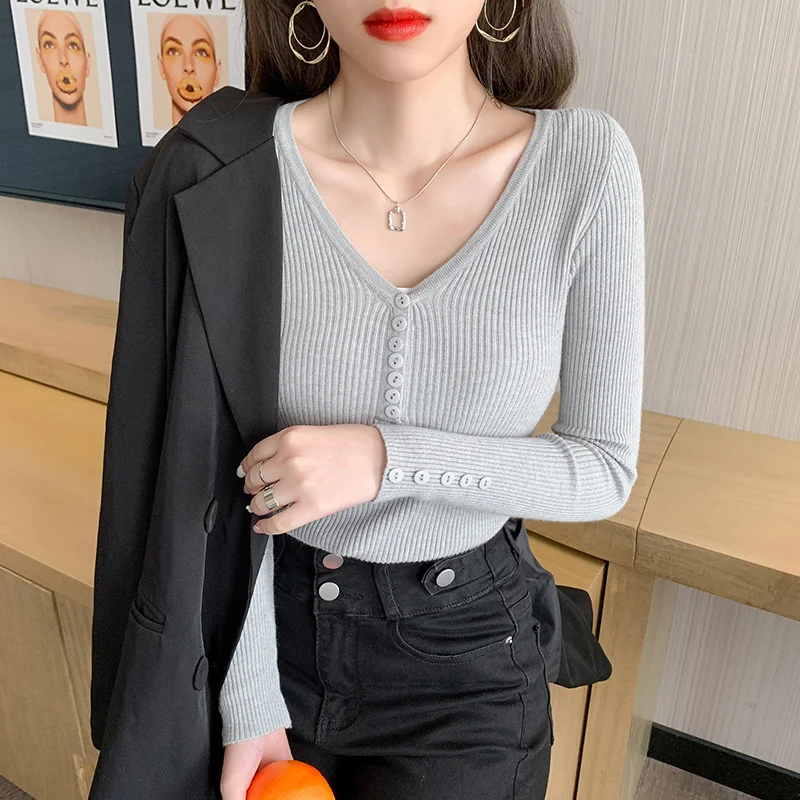 

Женский осенне-зимний вязаный свитер с воротником-стойкой