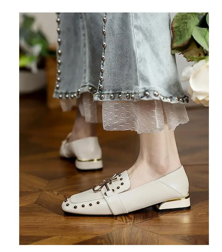 Soft leather leather shoes women's shoes 2021 spring rivets thick with single shoes women in solid color shoes