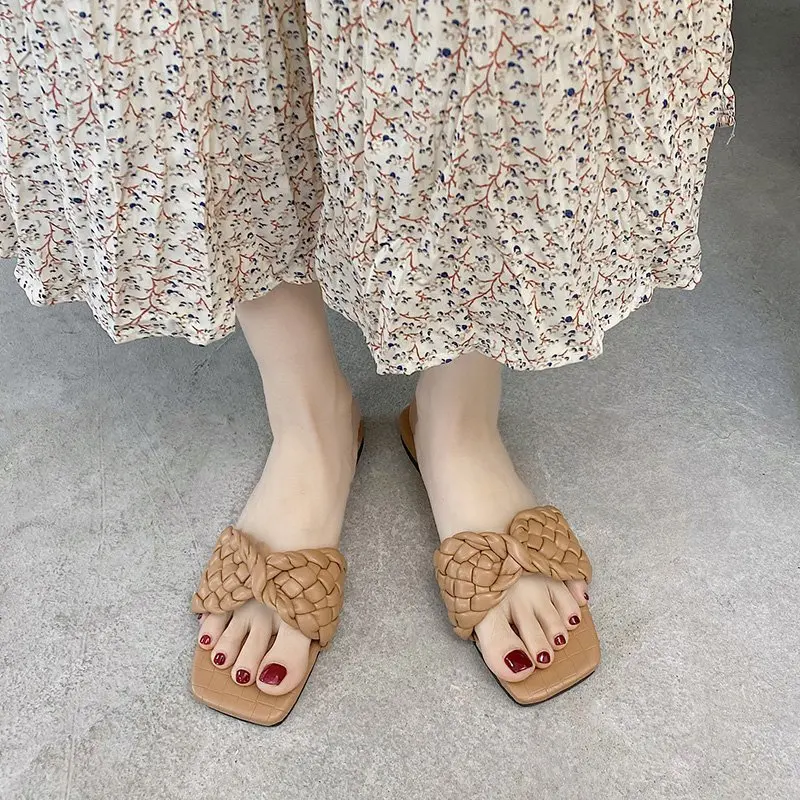 

Summer Casual Women's Slippers Open Toe Simple and Personalized Upper Design Elegant and Versatile Fashion Women's Slippers 2021