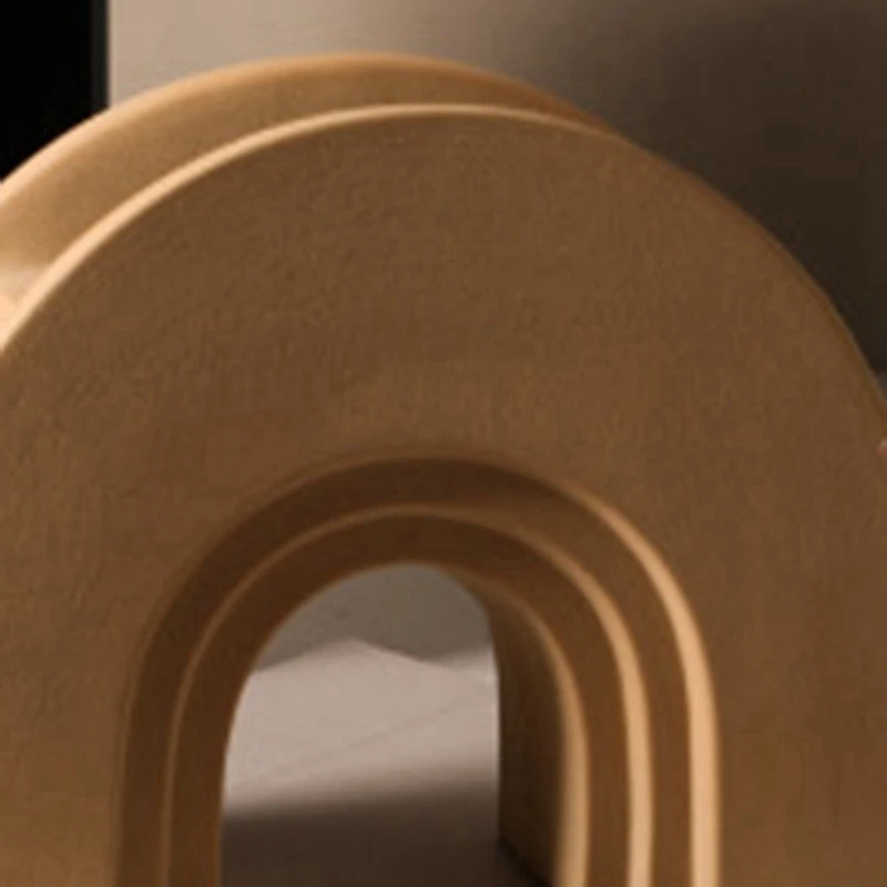 

2 Pcs Nordic Art Geometry Vase Ceramic Flower Vase Creative Simple Entrance Desktop Domestic Ornaments