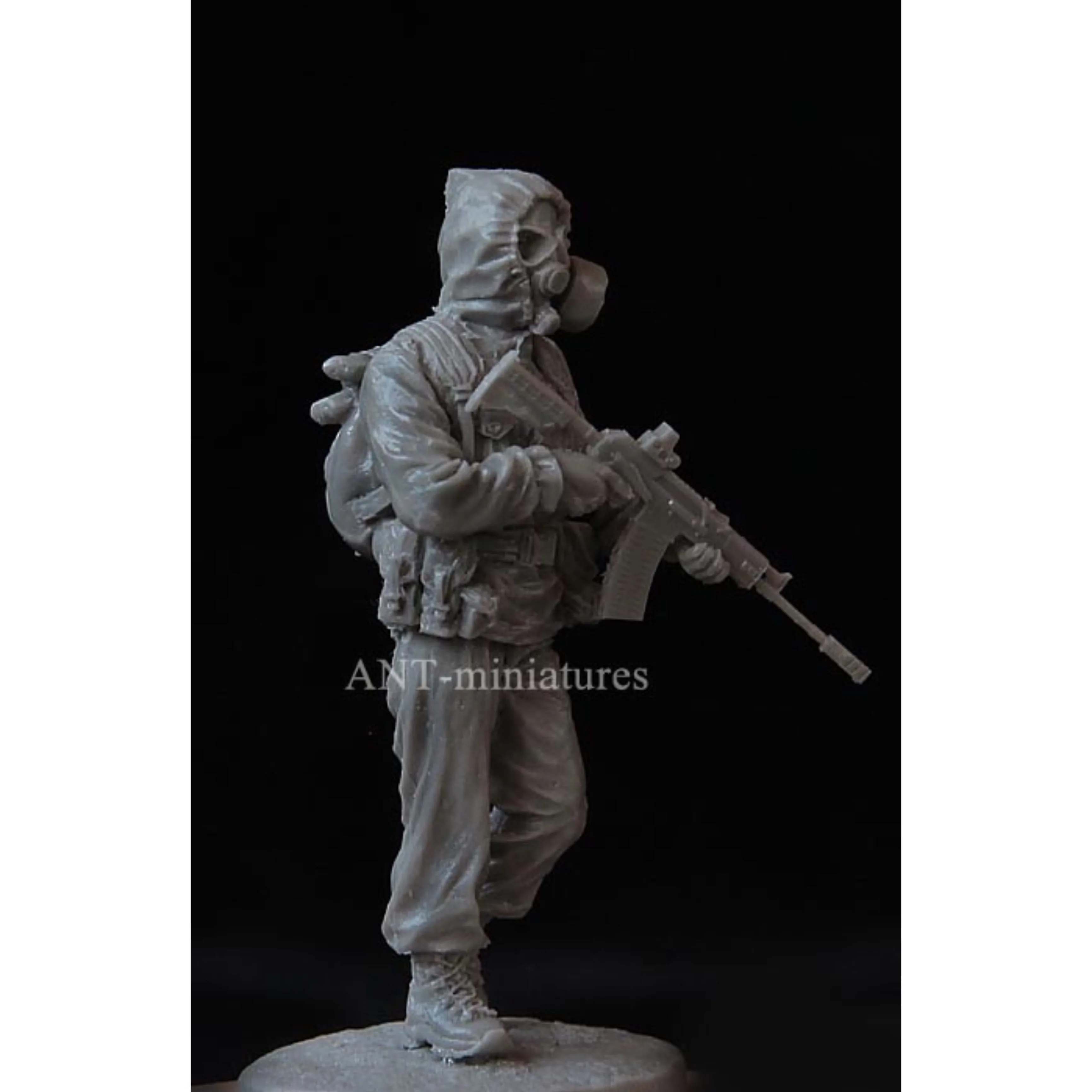 

1/35 Resin Model Figure GK , Unassembled and unpainted kit