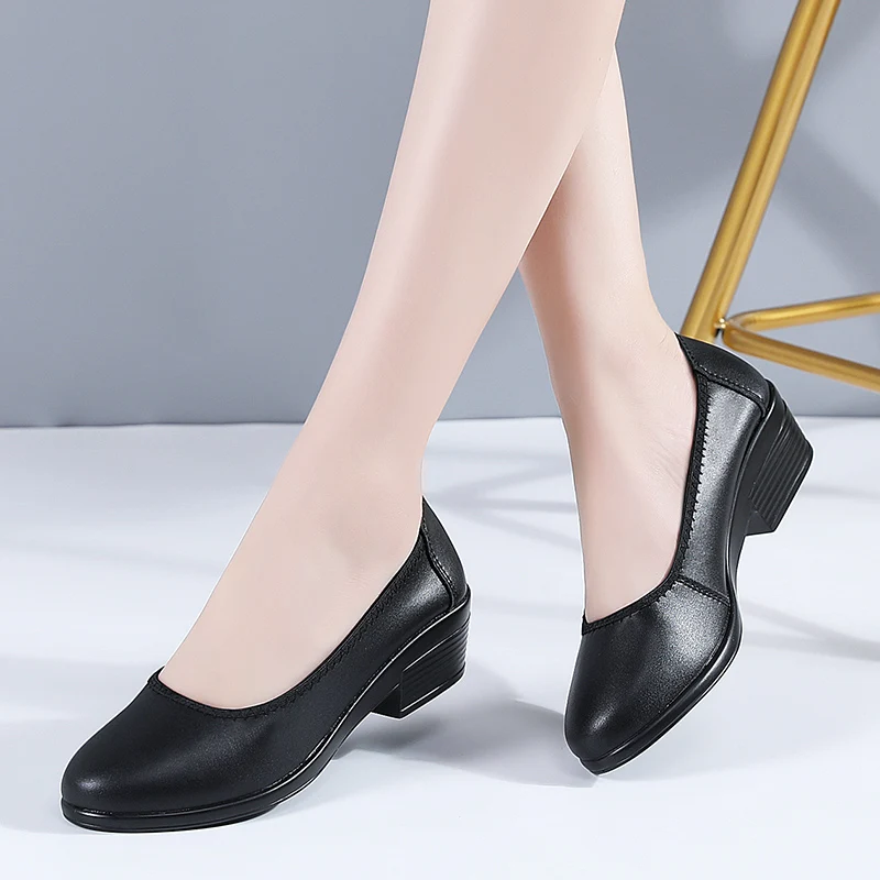 

Women Work Shoes Cow Leather Low Heel Black Office Round Toe Soft Antislip Soft Comfort Shallow Mouth Breathable Deodorization