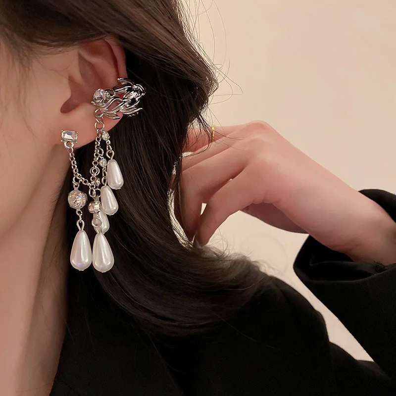 

Pearls Earrings for Women Geometry Round Metal Ms Elegant Pearl Stud Earrings Fashion Bride Jewelry Accessories New
