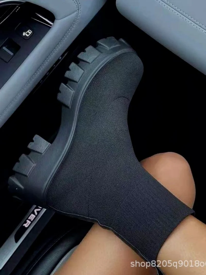 

Новинка 2021, сезон осень-зима, эластичные ботинки-носки, модная спортивная женская обувь на платформе с круглым носком, увеличивающая рост, б...