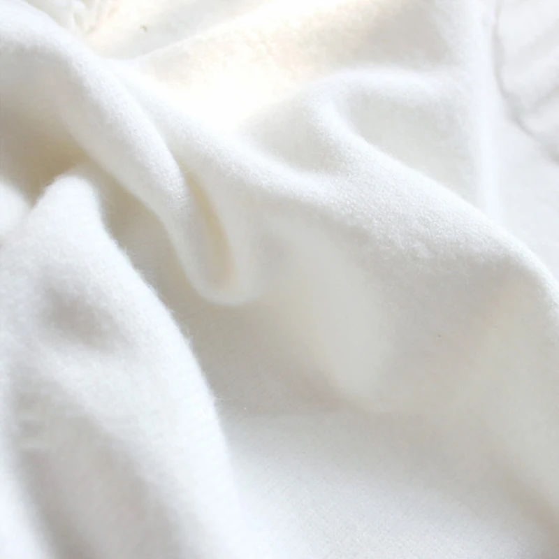 Женский вязаный свитер с воротником хомут эластичный облегающий в рубчик сезон