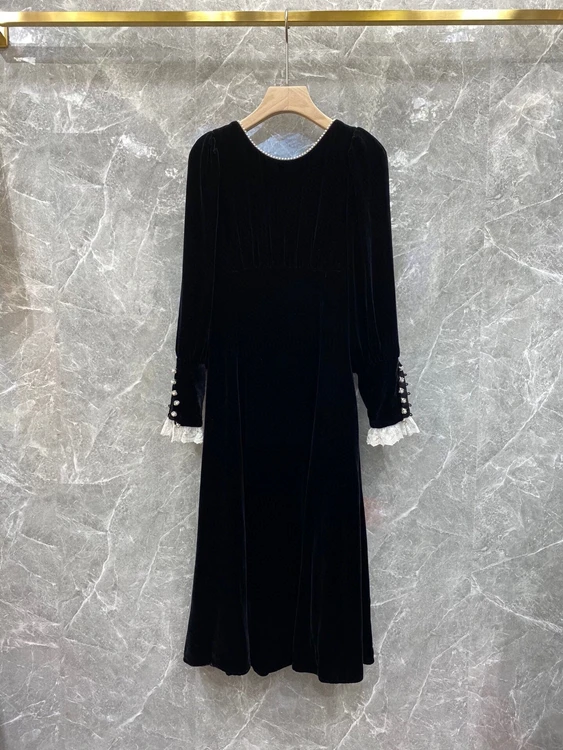 

2021 new women fashion silk velvet open back pearl edge slim mid-length skirt high-end elegant slim skirt 1009