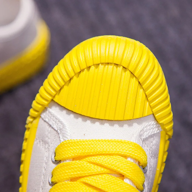 Без галстука спортивные туфли со шнурками для девочек и мальчиков 2019 г. Белые