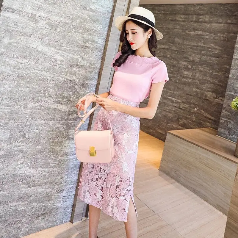 Женский костюм из двух предметов трикотажный топ с воротником лодочкой и