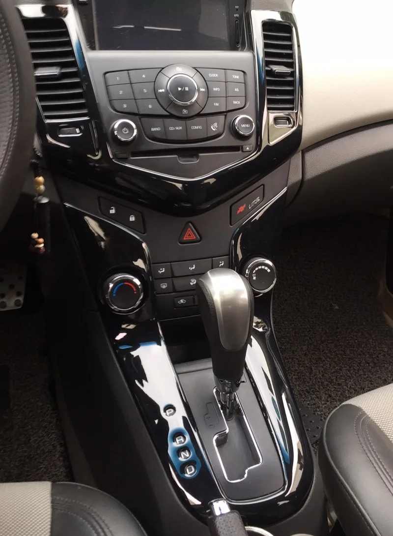 Карбоновая Накладка для центральной консоли Chevrolet Cruze 2009 2010 2011 2012 2013 2014 2015 |