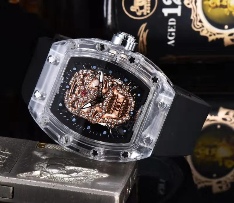 

New fashion classic men's high grade business watch waterproof watch wine barrel watch personality WATCH QUARTZ WATCH