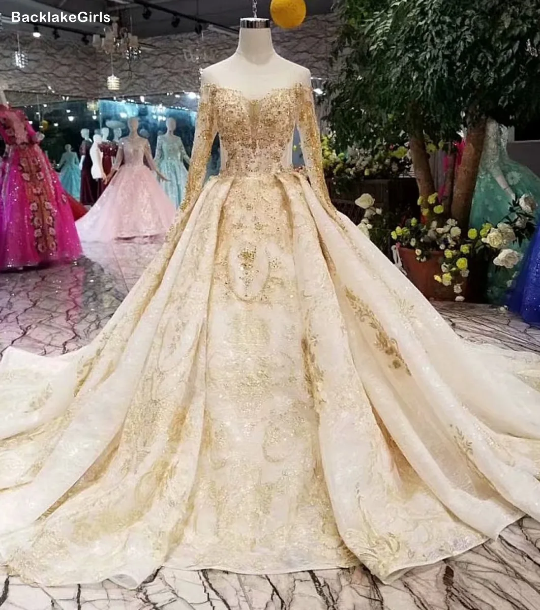 Свадебное бальное платье цвета шампанского и золотого свадебное с круглым