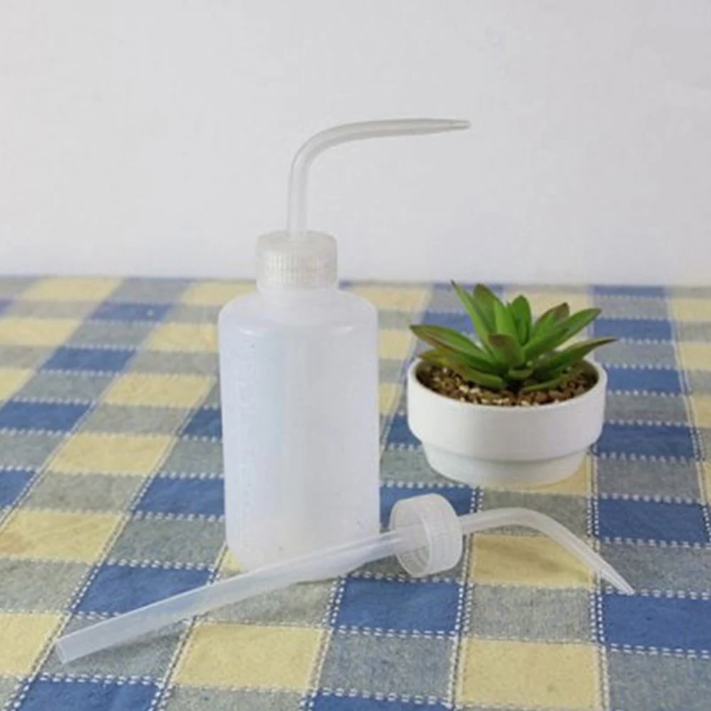 

250 / 500ml Portable White Practical Eco-friendly Plastic Watering Tools Diffuser Dispenser Curved Mouth Durable Squeeze Bottle